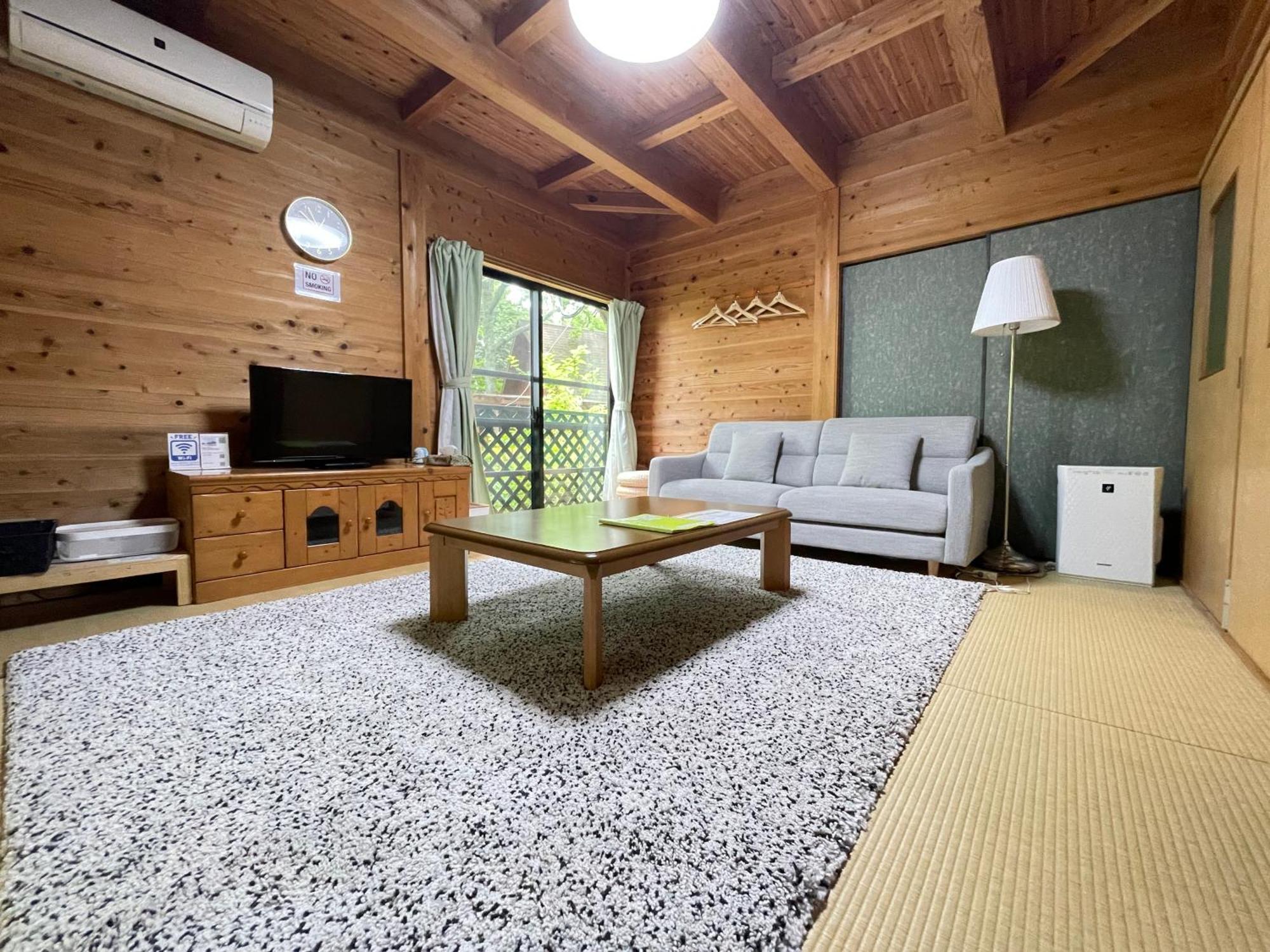 Kurasako Onsen Sakura Villa Minamioguni Kültér fotó